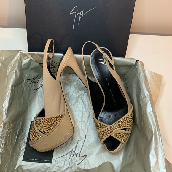 Giuseppe Zanotti - Picture 8 of 8